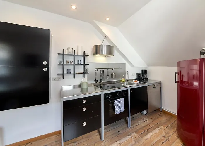 Altstadt Residenz 3 * 贝恩卡斯特尔-屈斯